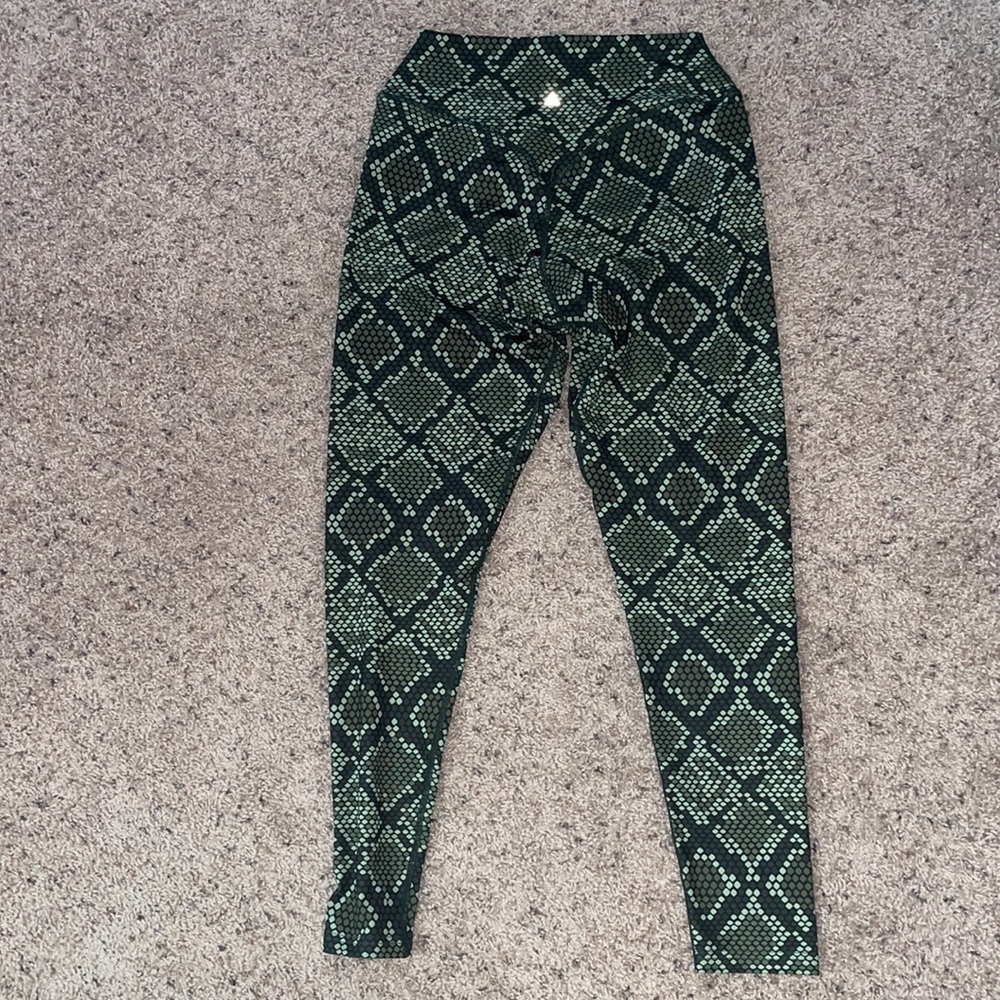 Balance Leggings Python Size Large. Never Worn - image 2